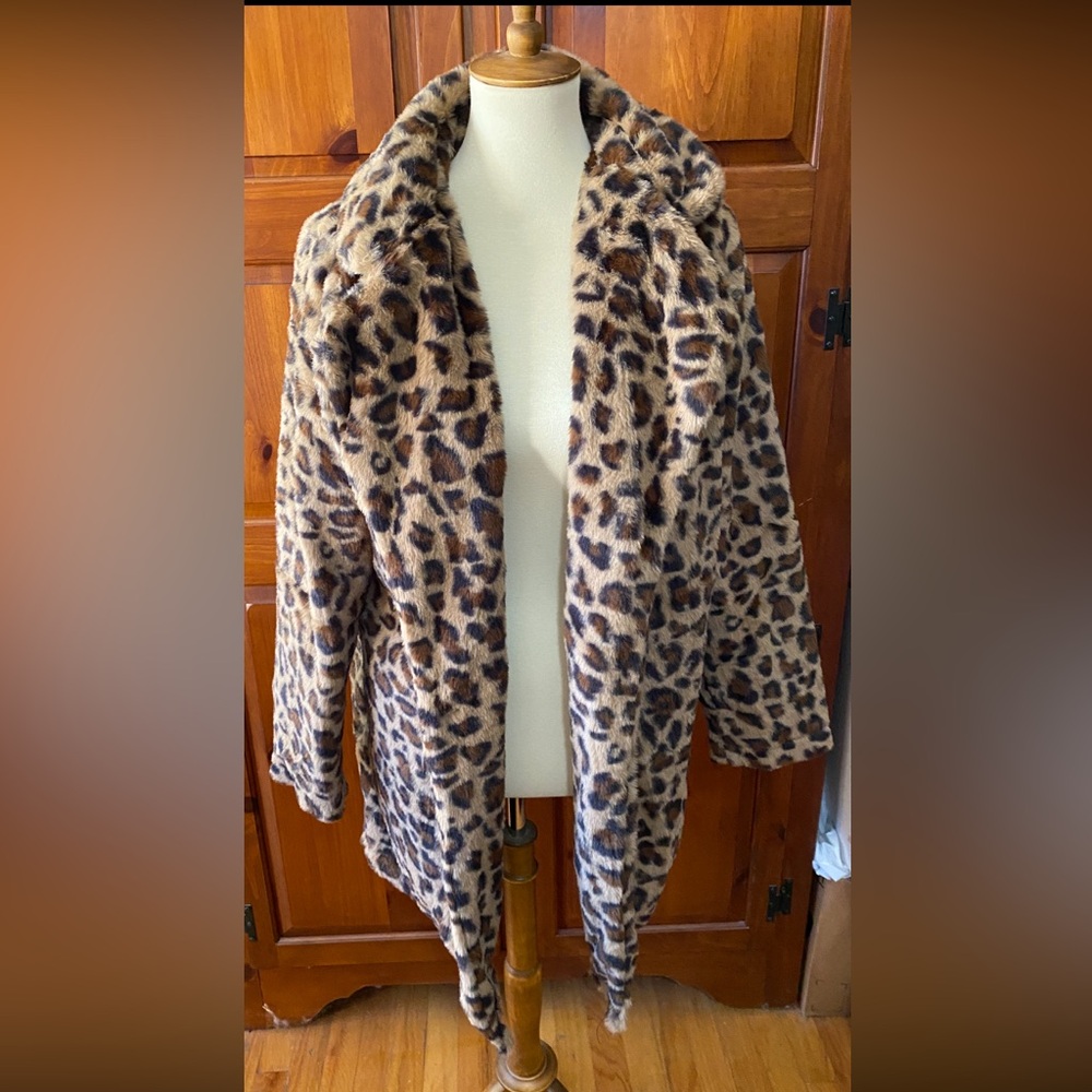 SHEIN Leopard Print Teddy Jacket